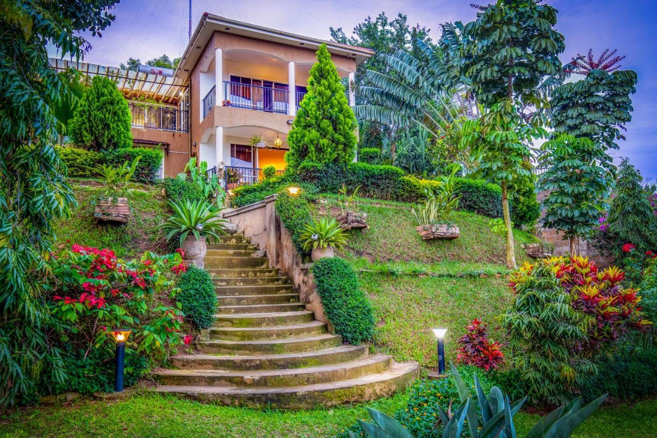 مبيت وإفطار كامبالا Ewange - A Casa Mia المظهر الخارجي الصورة